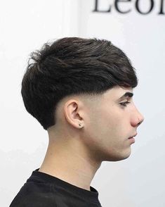 Skin Fade Hairstyle, Fade Haircut Curly Hair, Haircut Ideas For Men, Cut Own Hair, Short Fade Haircut, Low Fade Haircut, Gents Hair Style, Men Haircut Curly Hair