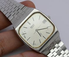 Vintage Seiko 7832 5000 Textured Dial Men  Quartz Watch Japan Cushion Shape 33mm  Please see photo to see condition of actual watch. Watch is Working.