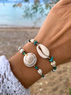 Sea Shell Bracelet, Natural Shell Jewelry, Greek Island Seashells, Beach Bracelet, Wedding Jewelry, Adjustable Length, Bohemian Gift for Her - Etsy Adjustable Shell Bracelets With Ocean-inspired Style, Adjustable Ocean-inspired Shell Bracelets, Adjustable Mother Of Pearl Bracelets With Oyster Design, Shell Bracelet For Beach Season, Shell Strand Bracelets For Beach Season, Adjustable Oyster Bracelet With Ocean-inspired Style, Cowrie Shell Beaded Bracelets As Gift, Adjustable Shell Bracelets For Beach Season, Bohemian Cowrie Shell Bracelet