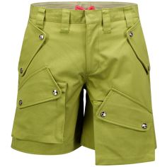 Expertly designed by Rage, these cargo shorts offer the perfect combination of style and functionality. Made from 100% cotton, they provide both comfort and durability. The button and zip-fly fastening ensure a secure fit, while the multiple pockets offer convenient storage options. A must-have for any wardrobe. Iii Points, The Button, Military Green, Cargo Shorts, Mens Shorts, Passion For Fashion, Clothing Brand, Wardrobe, Green