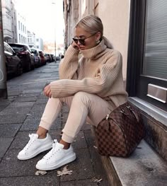 Spring Outwear, Trendy Outfits Winter, Trendy Winter, Oversized Knitted Sweaters, Outfits Winter