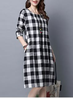 Casual Frocks, Cotton Kurti Designs, Dress Neck Designs, Kurti Designs Party Wear, Checkered Dress, Kurta Designs Women, Mode Casual, Frock Design, Designer Dresses Indian