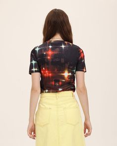 Model (WearingXS):•Â?/span>Height: 174cm | Bust: 80cm | Waist: 60cm | Hips: 89cm | Shoes: 38cmDetails: Black T-shirt with glimmering star graphical printTop Length: NormalSleeve Length: Short SleevesMaterials:95% Polyester + 5% Spandex Fitted Graphic Print T-shirt For Spring, Stretch Crew Neck T-shirt With All Over Print, Casual Fitted T-shirt For Night Out, Fitted Crew Neck Printed T-shirt, Retro Tops For Summer Night Out, Fitted Graphic Print T-shirt For Summer, Fitted Black Short Sleeve Top For Night Out, Fitted Multicolor T-shirt With Sublimation Print, Y2k Tops With Sublimation Print For Spring