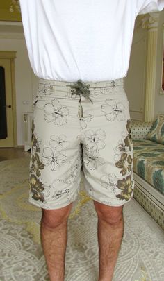 "mens Clothing Vintage mens shorts mens Floral shorts flowers shorts Khaki Shorts beach shorts summer shorts boho shorts booty shorts L Ready to ship. waist: ( 88 cm ) 34.6\" HIP ( 110 cm ) 43.3\" length: ( 53 cm ) 20.9\" Tag Size L NOTE The color on the pictures may vary due to monitor settings and light reflections. We appreciate your patience. Thank you so much for looking at my works! Please do not hesitate to contact with me for any questions. See you." Tropical Relaxed Fit Shorts, Hawaiian Summer Bottoms Short Length, Hawaiian Style Summer Bottoms In Short Length, Hawaiian Style Summer Shorts, Summer Festival Bottoms With Floral Print, Summer Floral Print Festival Bottoms, Summer Festival Floral Print Bottoms, Bohemian Style Floral Print Shorts, Bohemian Beach Shorts With Floral Print