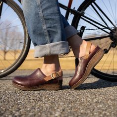 We used our patented stapled construction to add high-quality leathers to a midsole made with sustainable and durable cork in Merrin. A heel strap on this thoughtfully crafted mule provides a lighter take on support, and leathers produced with waste-reducing methods will give you a wardrobe staple you can feel good about. *Sale items eligible for exchange or Dansko.com site credit only. They are not eligible for returns. Arch Support Shoes Woman Casual, How To Wear Clogs With Jeans, Womens Clogs Outfits, Women’s Shoes, Comfy Work Shoes, Clog Outfits, The Belt Of Truth, Colorado Shoes, Fluffy Fashion