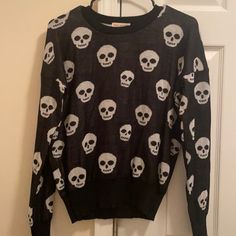 Black & White Skull Sweater. Never Worn But Tags Fell Off, Size M Trendy Skull Shaped Tops For Fall, Alternative Black Halloween Sweater, Alternative Style Black Halloween Sweater, Casual Black Halloween Sweater, Casual Black Sweater For Halloween, Black Skull Print Top For Winter, Winter Black Tops With Skull Print, Trendy Black Halloween Sweater, Black Emo Halloween Sweater