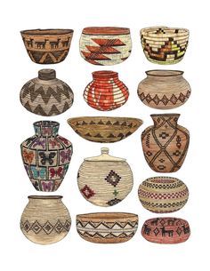 many different vases are shown in this drawing