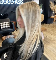 Cool Blonde Money Piece, Fully Blonde Hair, Blonde Half Head Highlights, Blonde Hair Inspired, Half Head Blonde Highlights, Half Head Highlights Blonde, Blonde Full Head Highlights, Full Head Blonde Foils, Full Head Of Blonde Highlights