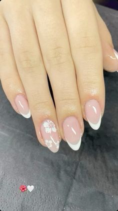 #nails Gel X Nail Designs Flowers, Summer Nail Inspo 2024 Almond Design, Nail Designs No Charms, Almond French Tips With Design, Elegant Nail Designs Almond Shape, Cute Summer Nail Inspo Almond, Cute Nail Designs On Short Natural Nails, French Tip Nails With Design Almond, Almond Nails Designs French Tip