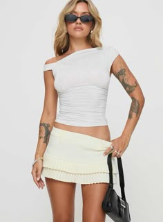 Deei Double Ruffle Mini Skort Soft Lemon Lemon From Strawberry Shortcake, White Ruffled Mini Skirt, Mini Ruffle Skirt Outfit, Ruffle Mini Skirt Outfit, Rush Skirt, Ruffle Shorts Outfit, Ny Fits, 26 Birthday, Girl Wishlist