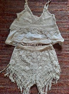 Boho Lace Leisure Shorts. Perfect for relaxing/ Going out and wearing underneath/Bohemian Lace Fringe Short/Beach Lace Short/Summer Short. Thrift Clothes, Flamenco Skirt, Belly Dance Skirt, White Lace Shorts, Hippie Skirts, Cream Skirt, Thrifted Outfits, Cream Shorts, Short Fringe