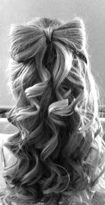 Should have been my wedding hair!! So pretty reminds me of disney :) Girly Hairstyles, Bow Hairstyle, Tutorial Ideas, Ribbon Hairstyle, Trendy Hairstyle, Long Hairstyle, Hairstyle Tutorial, Pretty Hair, Long Curly