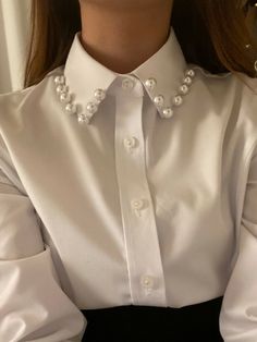 Pearl Shirt Outfit, Shirt With Pearls, Diy Clothes Projects, Collar Ideas, Embroidery Fashion Detail, Fancy Shirt, Diy Outfits, Diy Embroidery Designs