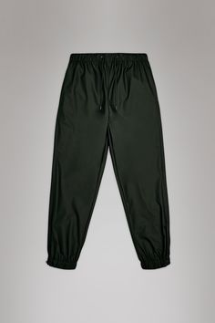 Rain Pants Regular are lightweight wet-weather mainstays with a regular fit. Designed to be worn over trousers or shorts for a weatherproof outfit. This clean and waterproof rain pant features elasticated waistband with drawstring and elasticated cuffs with tonal coated zips. Subtle accents include metal eyelets and drawstring tips. The minimal silhouette is engineered for a comfortable and functional fit, making the pants great for an active lifestyle. Rain Pants Regular are cut from Rains' signature PU fabric and features welded seams. The finish is lightweight with a smooth feel. Waterproof Pants, Black Rain, Rain Pants, Pu Fabric, Wet Weather, Navy And Green, Active Lifestyle, Visa Mastercard, Black And Navy