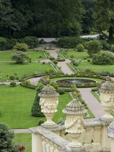 an aerial view of a garden with many flowers