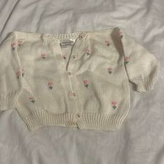 Nwot 24 Months, Knit Sweater Cream With Stitched In Pink Flowers Cute White Crew Neck Cardigan, Cute White Knit Top, Cute White Cotton Cardigan, Cute Cream Knit Tops, Cute Cream Cotton Cardigan, Cute Knitted Cotton Cardigan, Spring Cotton Knitted Tops, Knitted Cotton Tops For Spring, Cotton Knitted Tops For Spring