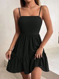 Simple Knee Length Dress Casual, Pretty Black Dresses Short, Summer Dresses Teenage Girl, Sleeveless Summer Outfits, Simple Casual Dress For Women, Cute Black Dresses Short, Stylish Short Dresses Casual, Cute Simple Dresses Casual, Short Black Dress Casual