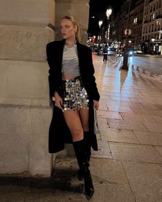 Elevate your New Year's Eve style with these 25 stunning holiday party outfit ideas. Perfect for winter gatherings or a glamorous bar night out, you'll find sparkly looks with silver sequin mini skirts, and trendy cold-weather essentials like a pair of black knee-high boots. These cute and aesthetic choices will have you turning heads wherever you go! New Years Eve Outfits Silver, New Years Eve Party Outfits, Bar Night, Silver Outfits, Ny Outfits, Cute Christmas Outfits