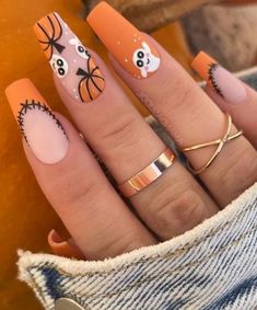 long coffin burnt orange nails with halloween design Burnt Orange Nails, Holloween Nails, Fall Acrylic Nails, Halloween Nail Designs, Halloween Nail Art