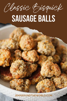 classic bisquick sausage balls Appetizers Sausage Balls, Spicy Sausage Balls, Easy Brunch Appetizers, Bisquick Sausage Balls, Easy Sausage Balls Recipes, Easy Appetizers For A Crowd, Bisquick Sausage, Sausage Balls Bisquick, Quiche Cups