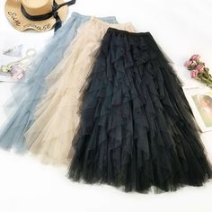 Long Boho High Waist Skirt Price: 63.00 & FREE Shipping #dreamcatcherowl #nativeamericanwomen#bohowedding #gypsystyle #spiritualguidance #meditationinmotion Tulle Skirt Women, Maxi Skirt Spring, Tulle Skirt Bridesmaid, Flowy Bohemian Dresses, High Waist Pleated Skirt, Tule Rok, Gonna In Tulle, Trendy Maxi Dresses