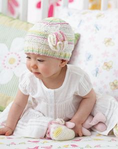 Free Frilly Hat & Tootsies Pattern – Mary Maxim Free Knit Pattern, Frilly Top, Yarn Patterns, Mary Maxim, Knit Baby Booties, Childrens Hats, Toddler Hat, Baby Hats Knitting, Beaded Crafts