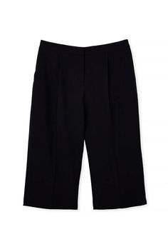 Capri Pants Cropped Wide Leg Pants With Welt Pockets For Work, Wide Leg Cropped Pants With Belt Loops For Work, Cropped Wide Leg Pants With Belt Loops For Work, Business Casual Wide Leg Cropped Pants With Pockets, Capri Length Pants With Pockets For Work, Cropped Leg Workwear Bottoms, Fall Workwear Capris With Pockets, Chic Black Capri Length Pants, Chic Black Capri Pants