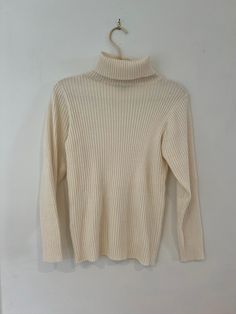 Chaus turtle neck sweater  Vintage  Cream color  Winter fall  Good vintage condition some marks as shown  Acrylic / wool Size medium Turtleneck Outfit Aesthetic, White Turtleneck Outfit, Turtleneck Outfit, Pullover Outfit, Ivory Sweater, Turtle Neck Jumper, Turtle Neck Sweater, White Turtleneck, Sweater Vintage