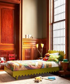 #color_peapod Little Boy Bed, Twin Bed Rooms, 4 Post Bed, Crib Conversion Kit, Eccentric Home, Boy Bed, Post Bed, Russian Architecture, Bed Twin