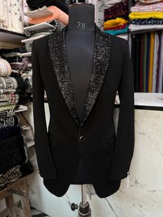 Black Suit Designs Men, All Black Wedding Suit For Groom, Black Coat Pant For Men, Embroidery Suits Design Men, Cut Dana Work Embroidery, Designer Suits For Men Wedding, Designer Tuxedo Men Grooms, Prom Suits Black, Md Suits