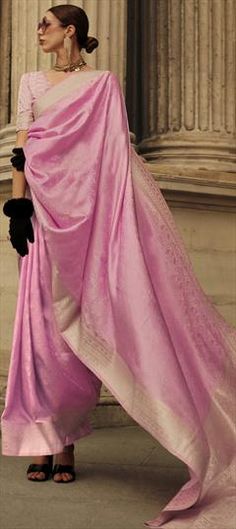 Pink and Majenta color Saree in Silk fabric with Weaving, Zari work Luxury Pink Banarasi Silk Traditional Wear, Luxury Pink Katan Silk Pre-draped Saree, Luxury Pink Dupatta With Zari Weaving, Wedding Pink, Zari Work, Silk Wedding, Wedding Saree, Blouse Length, Saree Wedding