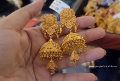 9 Traditional Jhumka Designs to Try 2022 New Jhumka Designs Gold, Indian Jewelry Earrings Jhumka, Gold Earring Designs Indian, Bridal Gold Earrings Indian Design, Gold Earrings Jhumka Designs, Earing Designs Gold For Wedding, Jhumka Gold Design, Bridal Jhumkas Gold, Golden Jhumkas Indian Designers