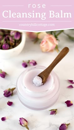 DIY Rose Cleansing Balm Make Up Diy, Diy Makeup Remover, Diy Rose, Diy Kosmetik, Diy Roses, Image Skincare, Diy Skincare, Homemade Beauty, Cleansing Balm