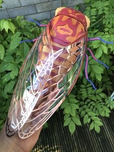 Cicada 3D paper craft, SVG files for Cricut, vector templates with step-by-step instructions, 3D low poly, DIY papercraft activity, kid's room wall decor, school project

App. 24 cm long.