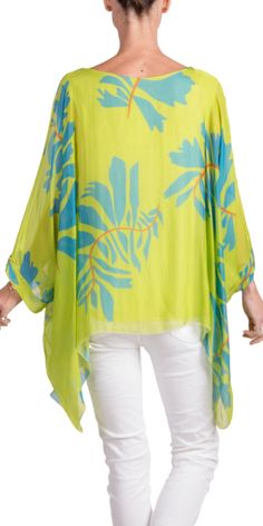 100% Silk Kaftan Style Blouse with Large Leaf Print. Features 3/4 Length Sleeves and a Wavy Bottom. Exterior: 100% Silk Interior: 95% Viscose, 5% Elastic Fits Sizes XS- XL Made in Italy Kaftan Style, Silk Kaftan, Style Blouse, Leaf Print, A Name, Leaf Prints, New Bag, Timeless Fashion, Length Sleeve