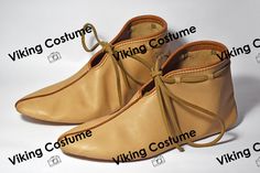 Material: Natural Leather no chrome finish Color: Natural Color Made with 2mm-2.5mm leather and 4-5mm sole, these are hand-stitched and faithfully reconstructed Viking Shoes, Viking Costume, Natural Leather, Chrome Finish, Hand Stitched, Natural Color, Vikings, Etsy Accessories, Accessory Gift