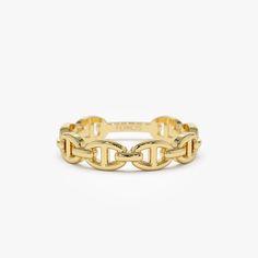 Luxury Yellow Gold Chain Ring, Elegant Gold-tone Chain Ring For Gift, Luxury Chain Rings, Elegant Yellow Gold Chain Ring For Formal Occasions, Classic Yellow Gold Chain Ring, Classic Gold Rings With Oval Link, Luxury Round Rings With Chain Detail, Classic Yellow Gold Chain Ring For Anniversary, Classic Gold Plated Chain Ring