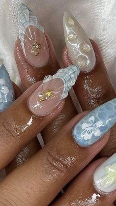 Erica Ha Nails, Blue And Gold Nail Ideas, Jelly Flower Nails, Nails For Greece, Beach Themed Nails, Beach Nail Designs, Beachy Nails