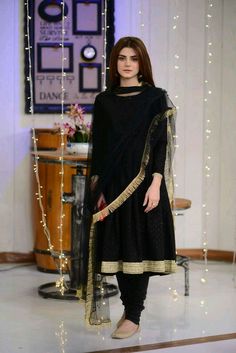 Pearl Dupatta, Gotta Work, Woman In Black, Pakistani Celebrities, Indian Gowns