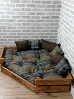 Transform your furry friend's space into a pawesome paradise with Canine Haven - where your dog's dreams come to life! Corner Dog Bed, Koti Diy, Dog Room, Dog Rooms, Dog Ideas, Diy Furniture Table, Couch Furniture, Diy Dog, Dog Beds