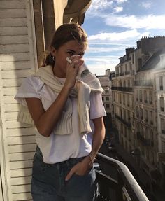 Look Adidas, Estilo Indie, Paris Mode, Neue Outfits, Street Style Paris, French Girl