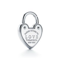 Tiffany & Co Bold Love Lock In Sterling Silver - Lock Opens And Closes Comes With : - Box - Pouch Charm Tiffany, Tiffany Color, Gold Necklace Diamond, Pink Gold Jewelry, How To Clean Gold, Tiffany And Co Jewelry, Clean Gold Jewelry, Lock Jewelry, Jewelry Tiffany