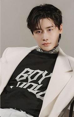 Famous Korean Actors, Lee Jong Suk Model, Drama Actors