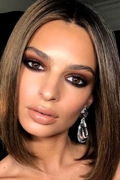 Trucco Smokey Eye, Cat Eye Makeup, Braut Make-up, Smokey Eye Makeup, Prom Makeup, Gorgeous Makeup, Makeup Essentials, Makeup Artists