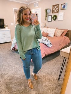 Plus Size Mom Outfits Winter, Autumn Outfits Plus Size Fall, Mid Size Teacher Outfits, Plus Size Casual Fall Outfits, Plus Size Casual Work Outfits, Plus Size Teacher Outfits, Curvy Mom Outfits, Job Outfits, Cute Teacher Outfits