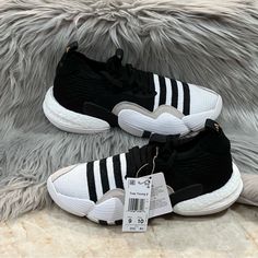 H06477 Color : Footwear White/ Core Black Brand New With Tag Trae Young, White Core, Shoes Adidas, Adidas Black, Black Adidas, Mens Shoes Sneakers, Adidas Shoes, Adidas Men, Men's Shoes