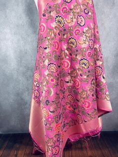 Paithani Style Floral Semi Banarasi Silk Dupatta. Meenakari Work with gold Zari Work. Handloom Dupatta, very light weight and soft. Item: DupattaBase color : Baby Pink Fabric : Banarasi Semi Soft Silk (Not Pure Silk)Work : Weaved with tasselsLength of the Dupatta : 88 inches approx.Width of the dupatta : 35inches (Approx.)Please note there are threads on the back side of the dupatta. Store Policies- No return or exchange will be accepted for color variations.- No return or exchange will be accep Anarkali Set With Meenakari For Wedding, Traditional Drape Anarkali Set With Meenakari, Jamawar Anarkali Set For Navratri, Pink Jamawar Anarkali Set For Navratri, Brocade Lehenga With Meenakari Details, Navratri Meenakari Jamawar Anarkali Set, Meenakari Jamawar Anarkali Set, Navratri Meenakari Salwar Kameez, Brocade Anarkali Set With Zari Weaving