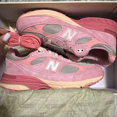 Joe Freshgoods X 993 Made In Usa 'Performance Art - Powder Pink' - Brand New, Never Worn. Original Packaging Comes With Box New Balance 993, Joe Freshgoods, New Balance Pink, Pink Brand, New Balance Shoes, Powder Pink, Performance Art, Cute Shoes, Womens Shoes Sneakers