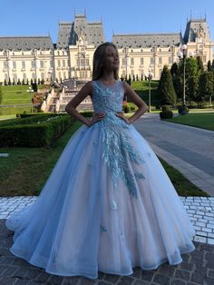 Please read our store policies before placing your order herehttps://www.etsy.com/ru/shop/Butterflydressua/policyBeautiful Light Blue and Blush flower girl dress with multilayered skirt, corset with lace applique and lacing.Item material:  upper layer of the skirt- tulle                           middle layer of the skirt- tulle                           lower layer of the skirt- taffeta                           corset- satin with lace applique and lacing.Item color: Light Blue and BlushSize: 1 Dream Daughter, Formal Flower Girl, Kingdom Boutique, Girls Pageant Gowns, Black Flower Girl Dress, Red Flower Girl Dresses, Photoshoot Christmas, Blush Flower Girl Dresses, Skirt Corset