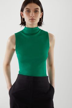 Green Polo Outfit, Sleeveless Ribbed Top, Polo Outfit, New Product Development, Reversible Top, Silk Tops, Jersey Tops, Green Polo, Cut Sweatshirts